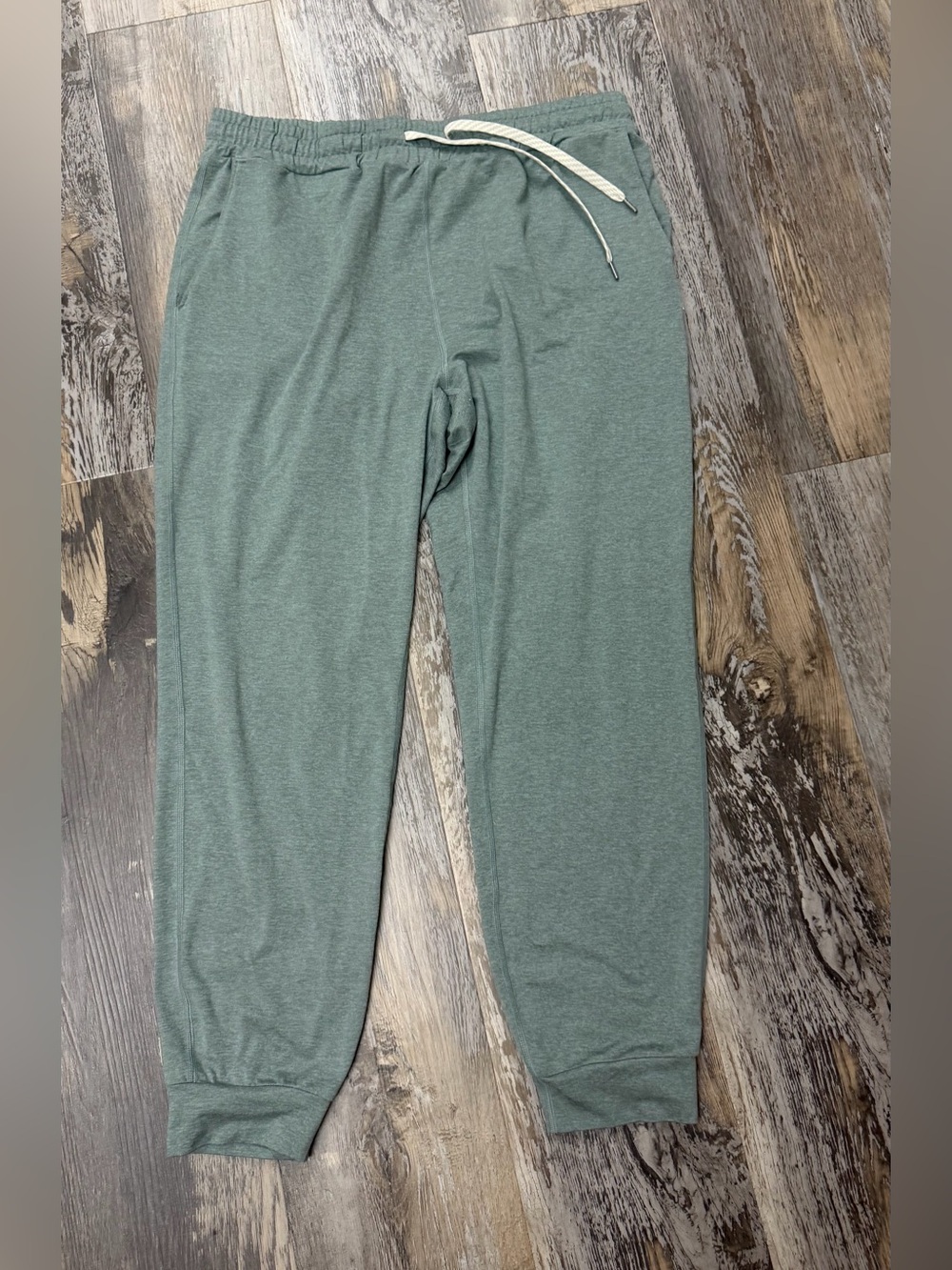 Vuori Stormy Heather Green Joggers